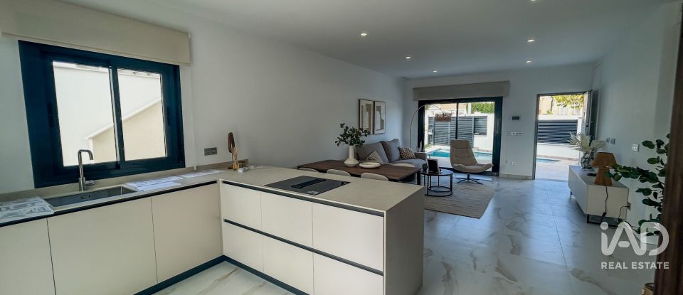 Casa 3 habitaciones de 112 m² en Barrio Los Hortelanos (03191)