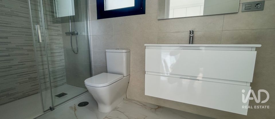 Casa 3 habitaciones de 112 m² en Barrio Los Hortelanos (03191)