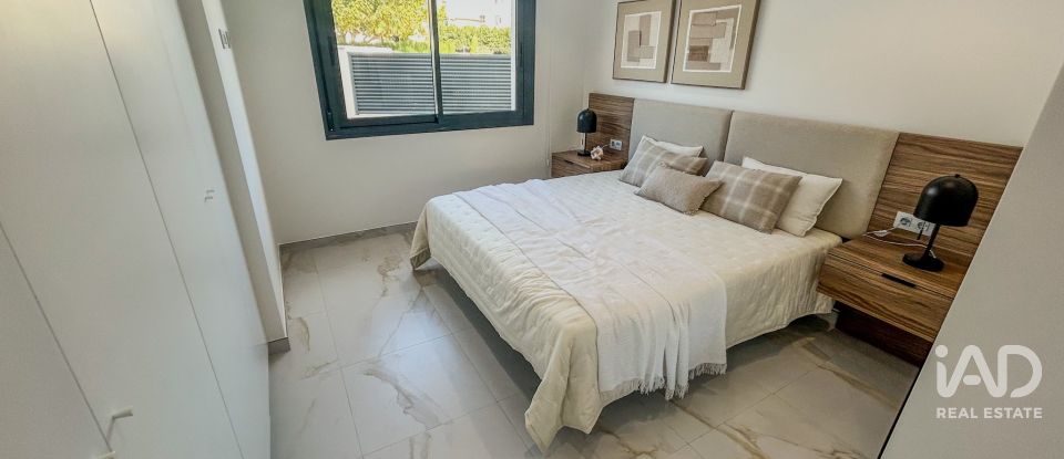 Casa 3 habitaciones de 112 m² en Barrio Los Hortelanos (03191)