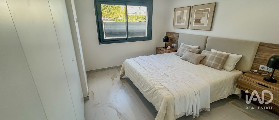 Casa 3 habitaciones de 112 m² en Barrio Los Hortelanos (03191)