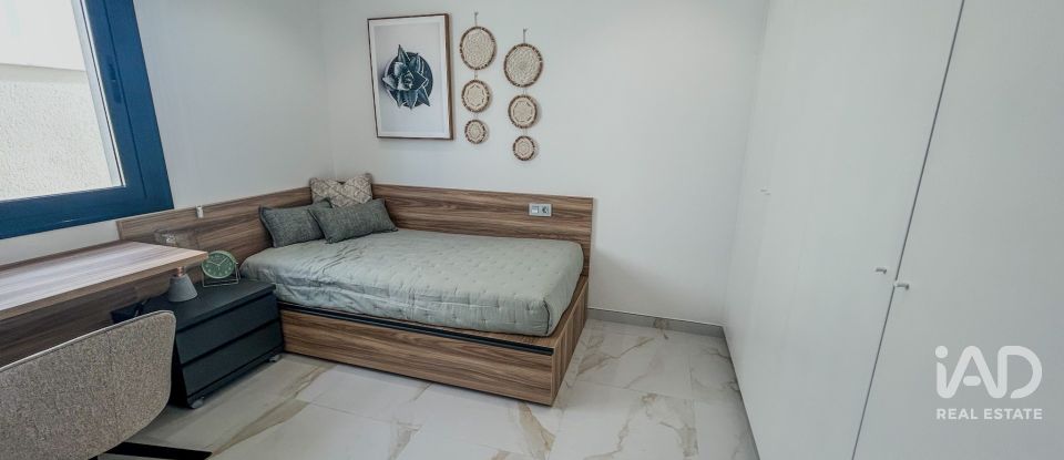 Casa 3 habitaciones de 112 m² en Barrio Los Hortelanos (03191)