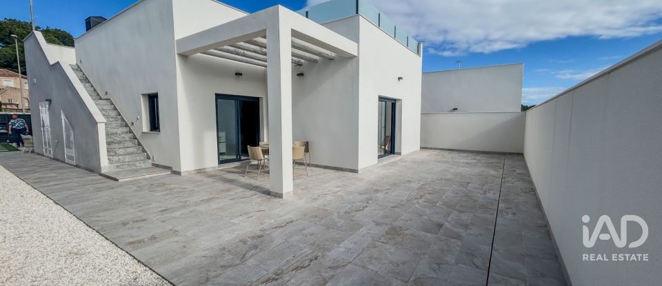 Casa 3 habitaciones de 112 m² en Barrio Los Hortelanos (03191)