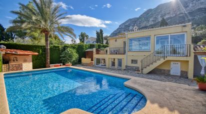 Casa 3 habitacions de 187 m² a Dénia (03700)