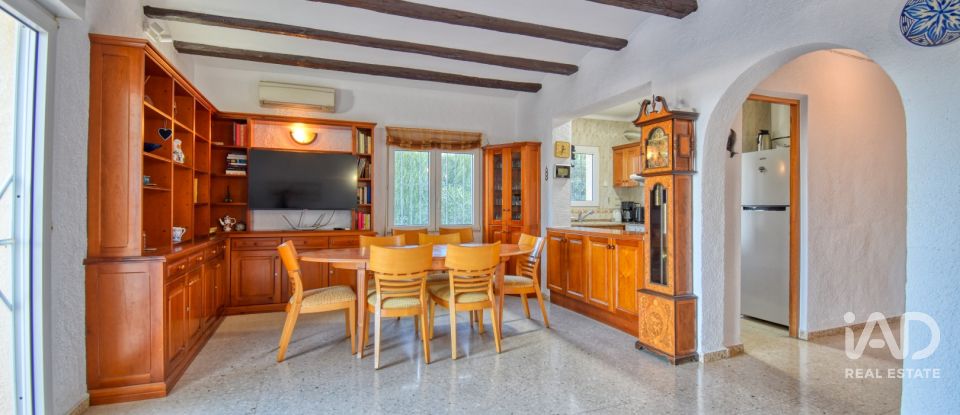 Casa 3 habitacions de 187 m² a Dénia (03700)