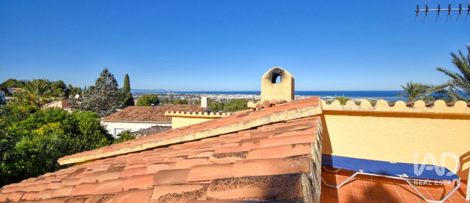 Casa 3 habitacions de 187 m² a Dénia (03700)