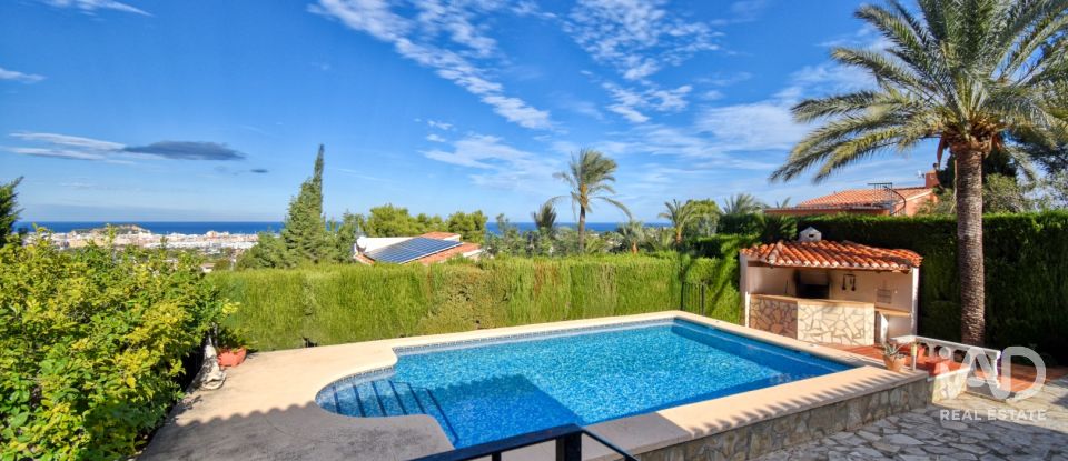 Casa 3 habitacions de 187 m² a Dénia (03700)