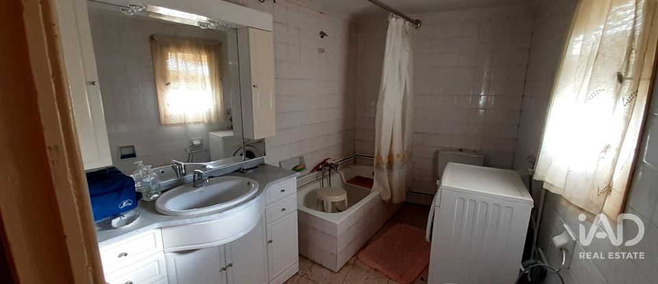 Maison de village 2 chambres de 214 m² à Santa María de la Isla (24795)