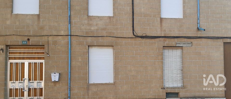 Maison de village 2 chambres de 214 m² à Santa María de la Isla (24795)