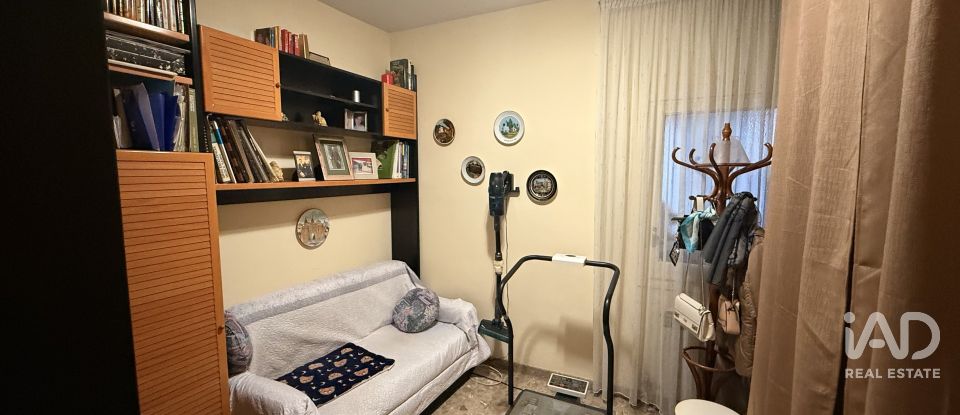 Pis 4 habitacions de 104 m² a Barcelona (08027)