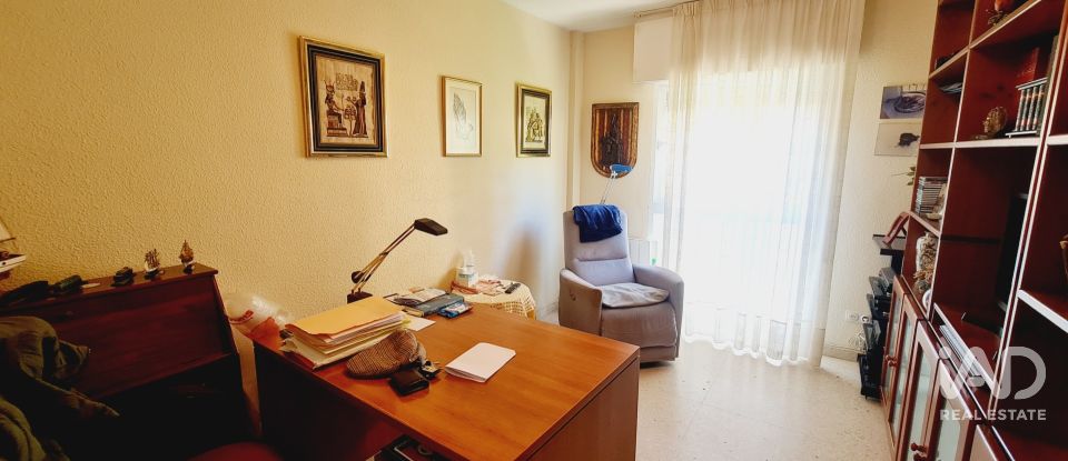 Pis 4 habitacions de 99 m² a Marbella (29601)