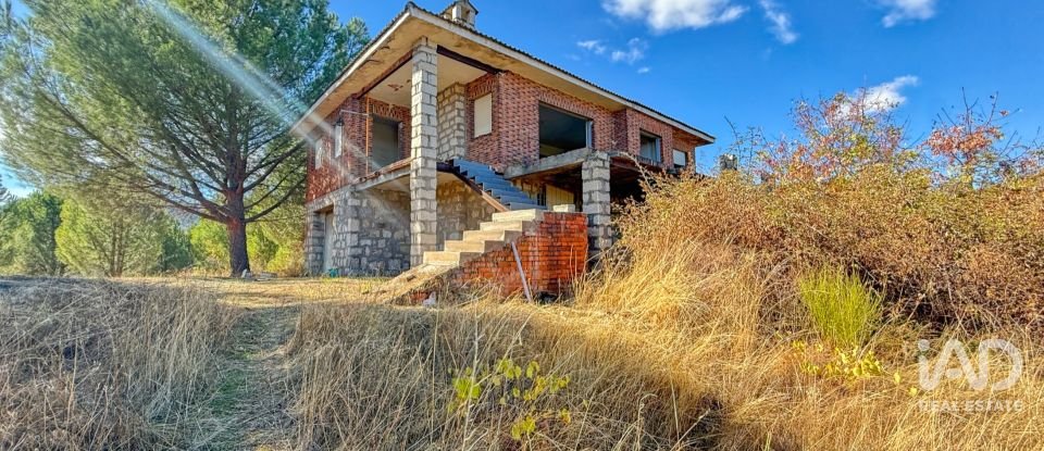 Building plot of 11,300 m² in Puente Nuevo (05278)