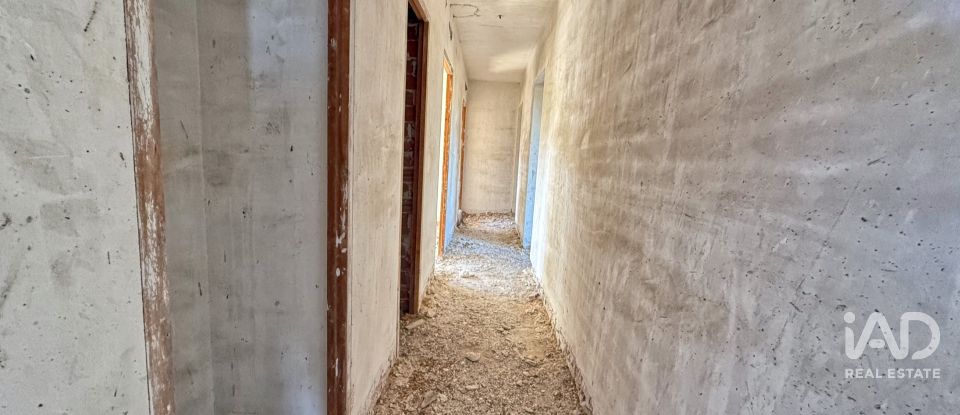 Building plot of 11,300 m² in Puente Nuevo (05278)