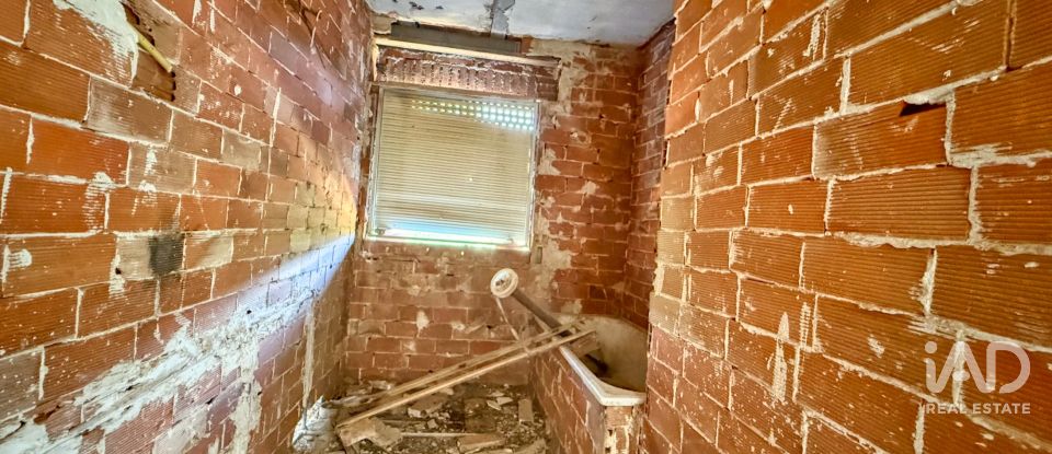 Building plot of 11,300 m² in Puente Nuevo (05278)