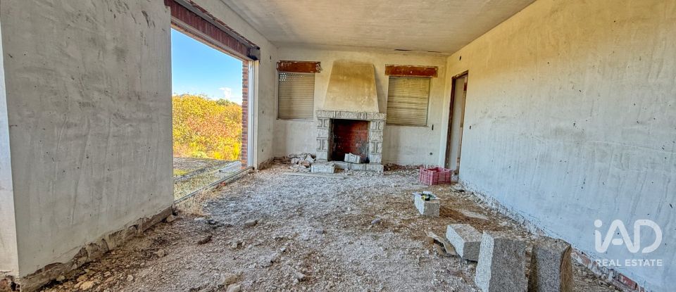 Building plot of 11,300 m² in Puente Nuevo (05278)