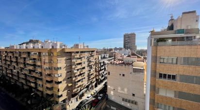 Pis 3 habitacions de 114 m² a Alicante/Alacant (03005)