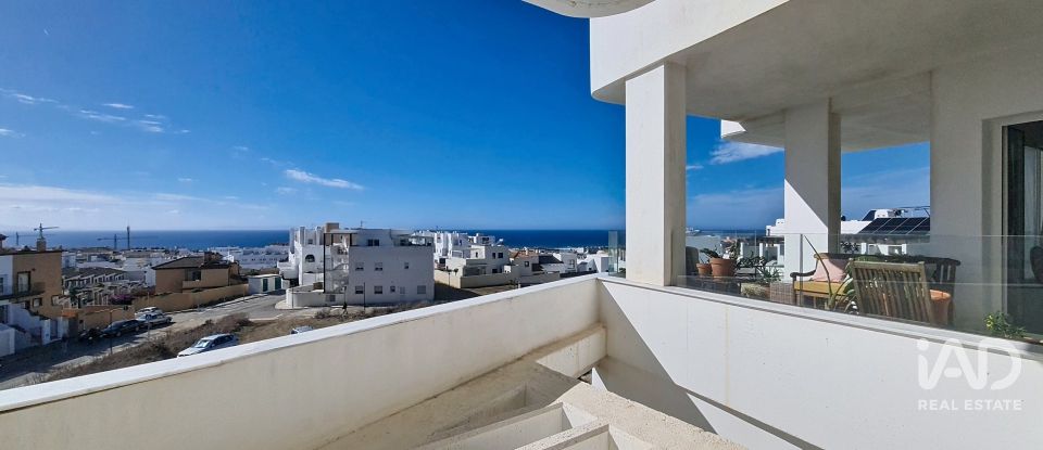 Apartment 2 bedrooms of 93 m² in Tarifa (11380)