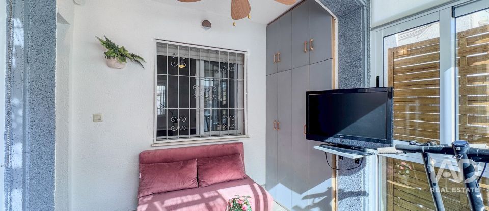 Maison 1 chambre de 35 m² à Torrevieja (03186)