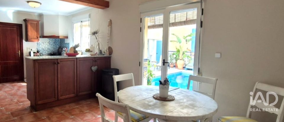 Maison de ville 8 chambres de 334 m² à Sanet y Negrals (03769)