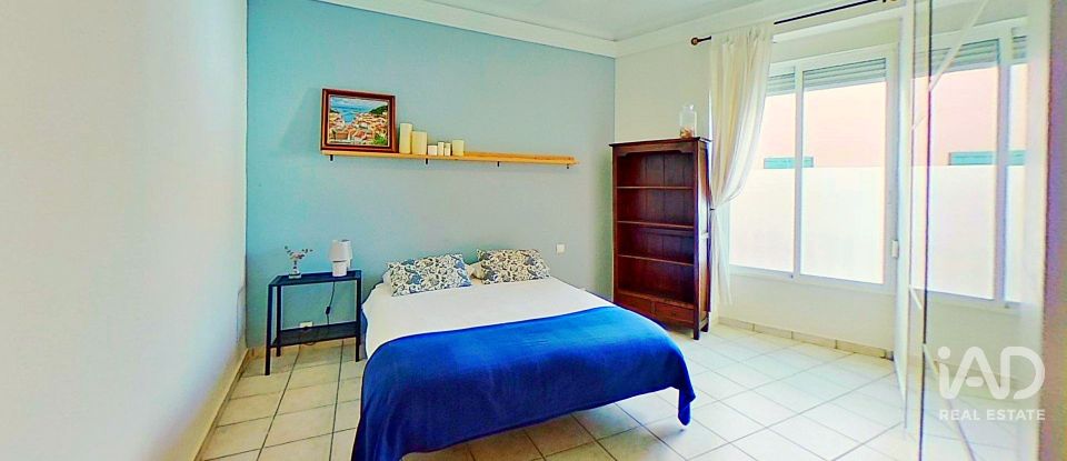 Pis 2 habitacions de 107 m² a Alicante/Alacant (03002)