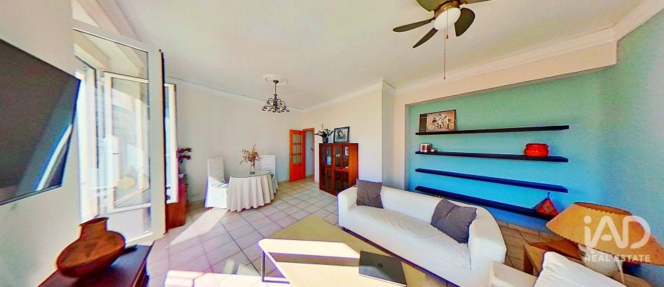 Pis 2 habitacions de 107 m² a Alicante/Alacant (03002)