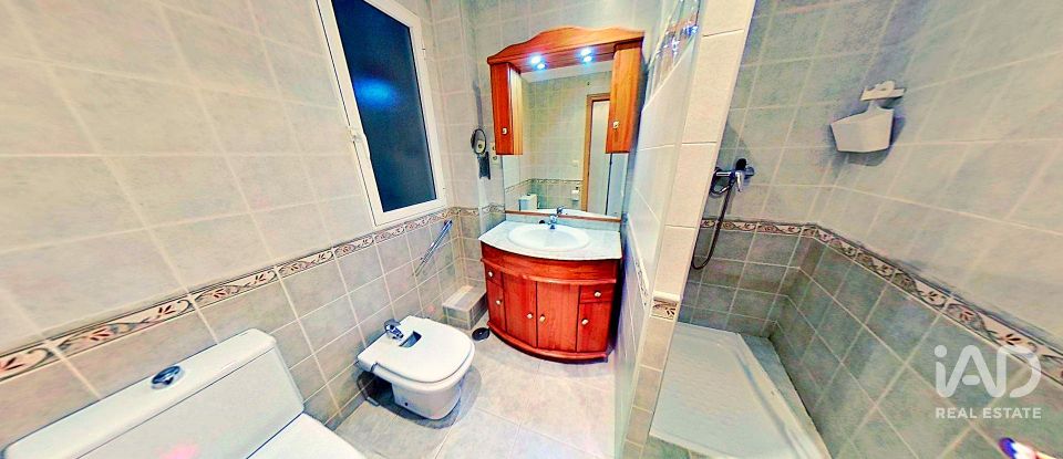 Pis 2 habitacions de 107 m² a Alicante/Alacant (03002)