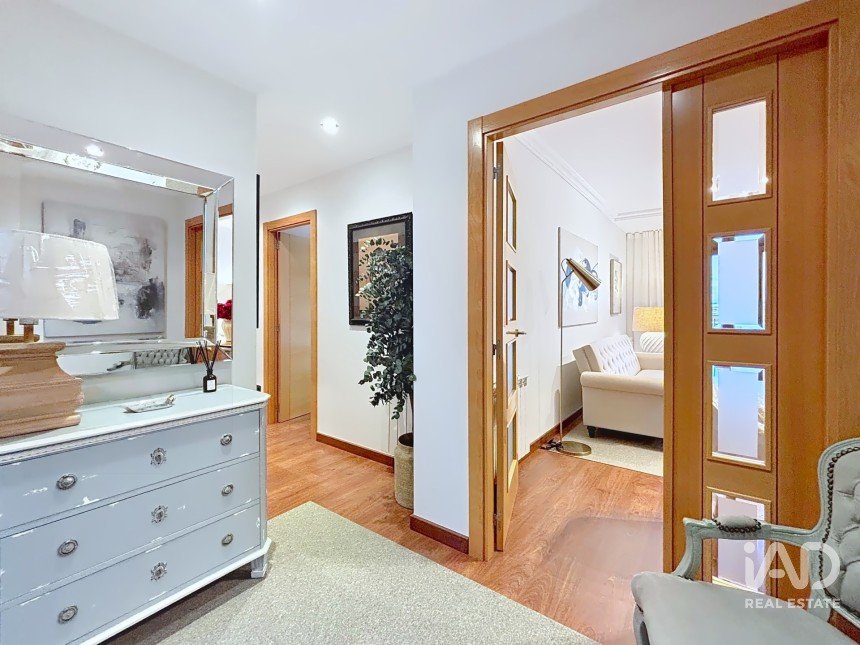 Apartment 3 bedrooms of 85 m² in León (24008)