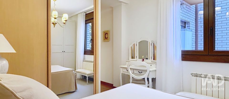 Apartment 3 bedrooms of 85 m² in León (24008)