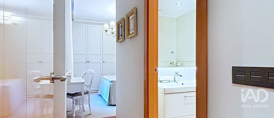 Apartment 3 bedrooms of 85 m² in León (24008)