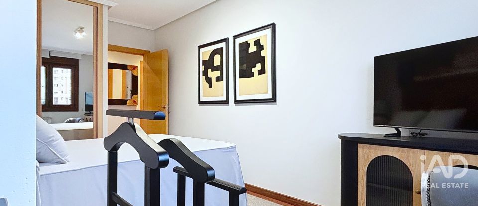 Apartment 3 bedrooms of 85 m² in León (24008)