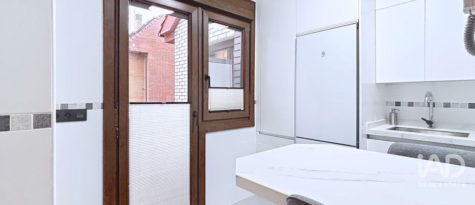 Apartment 3 bedrooms of 85 m² in León (24008)