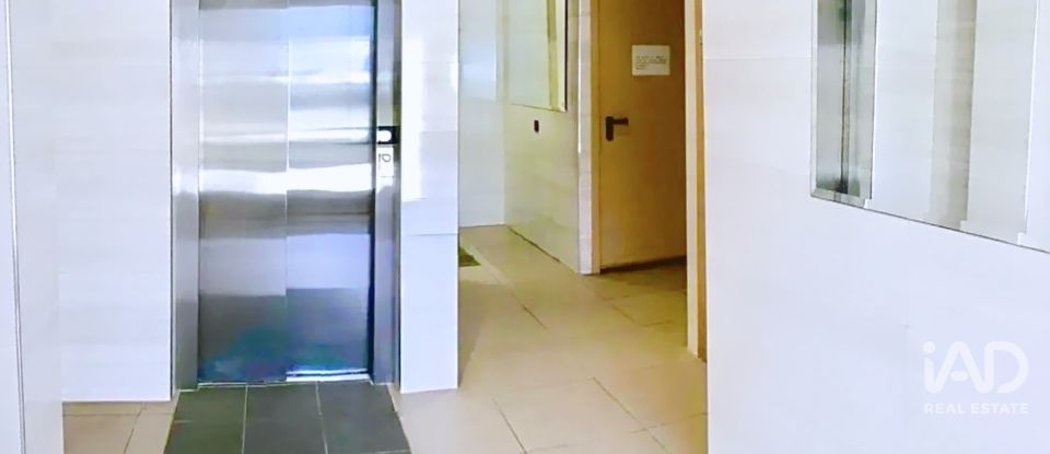 Apartment 3 bedrooms of 85 m² in León (24008)