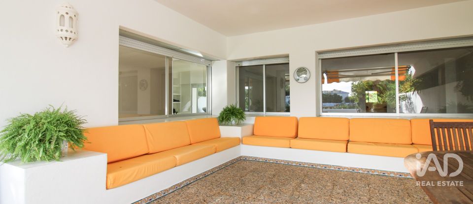 Piso 4 habitaciones de 160 m² en Marbella (29670)