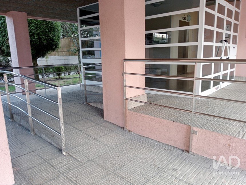 Apartment 3 bedrooms of 83 m² in A Coruña (15008)