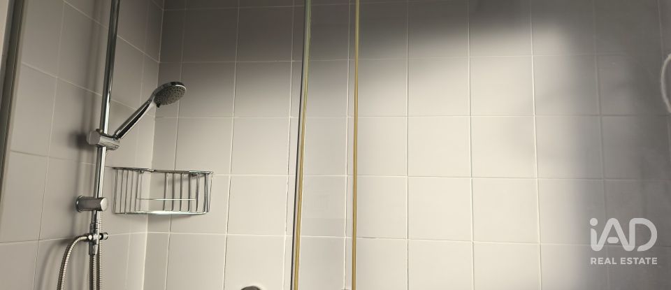 Apartment 3 bedrooms of 83 m² in A Coruña (15008)