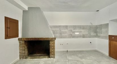 Casa 6 habitacions de 320 m² a Candelon (30558)