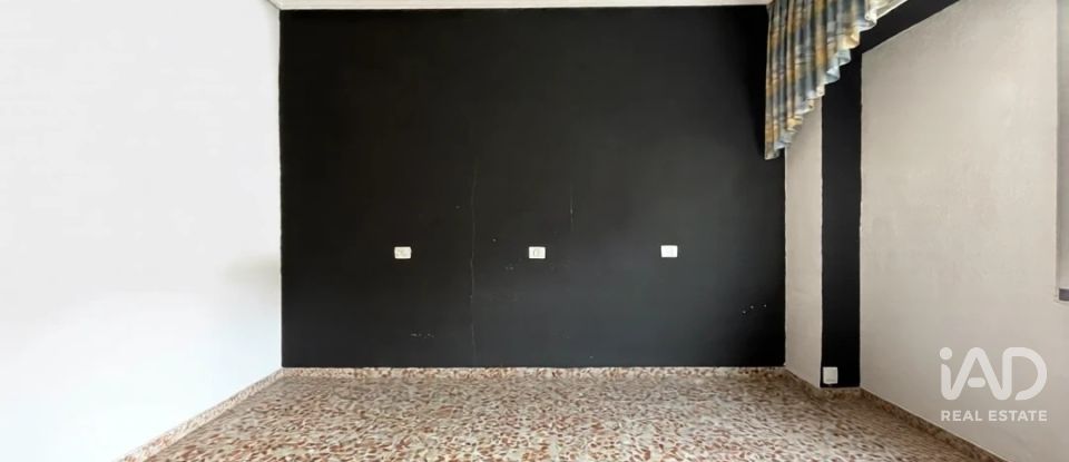 Casa 6 habitacions de 320 m² a Candelon (30558)