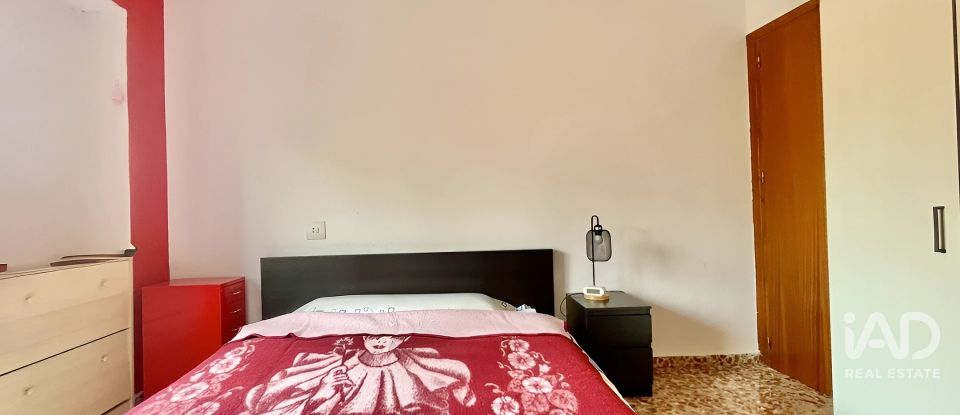 Casa 6 habitacions de 320 m² a Candelon (30558)