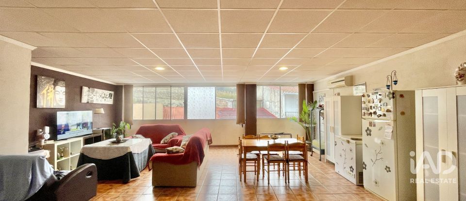 Casa 6 habitacions de 320 m² a Candelon (30558)