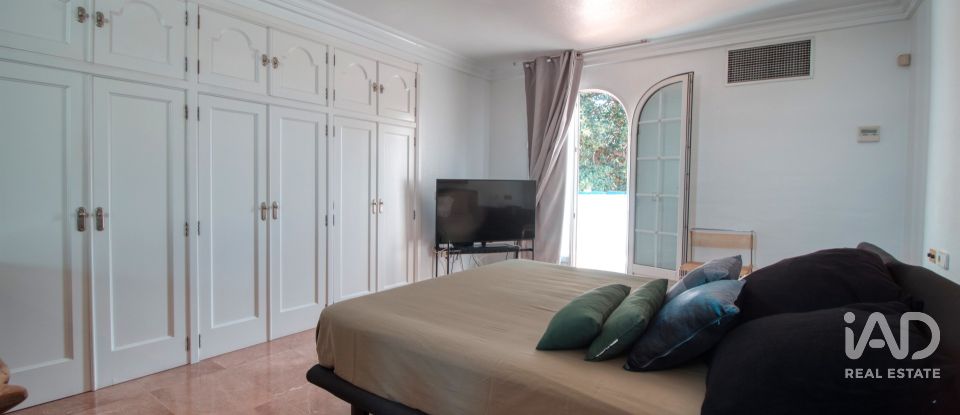 Châlet 4 chambres de 393 m² à Torrevieja (03184)