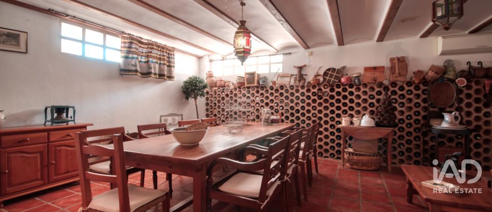 Châlet 4 chambres de 393 m² à Torrevieja (03184)