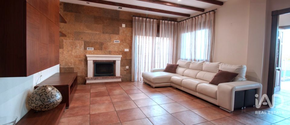 Maison 3 chambres de 215 m² à Bigastro (03380)