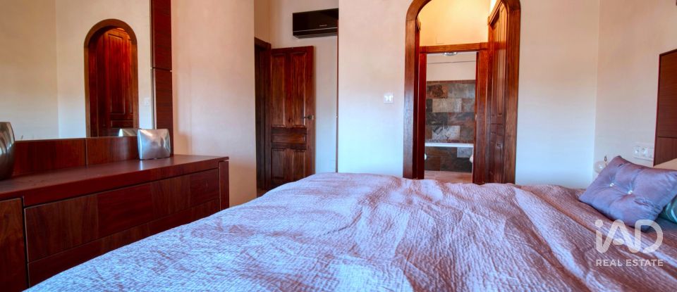 Maison 3 chambres de 215 m² à Bigastro (03380)