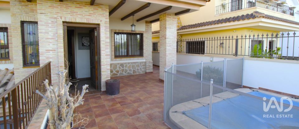 Maison 3 chambres de 215 m² à Bigastro (03380)