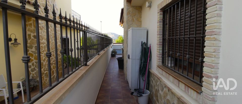 Maison 3 chambres de 215 m² à Bigastro (03380)