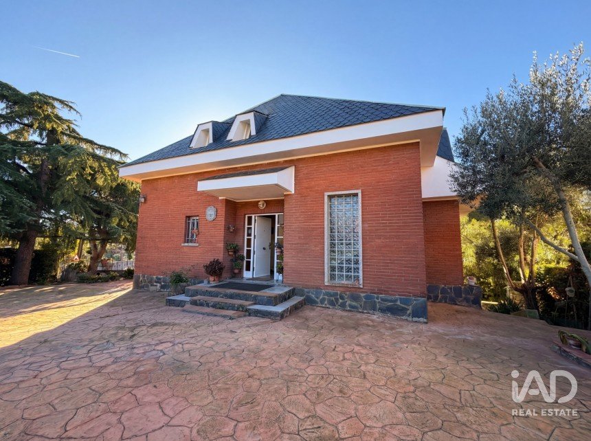 House 4 bedrooms of 210 m² in Sant Pere de Vilamajor (08458)