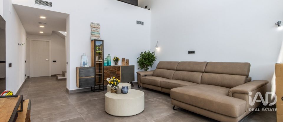 House 3 bedrooms of 179 m² in Sentmenat (08181)