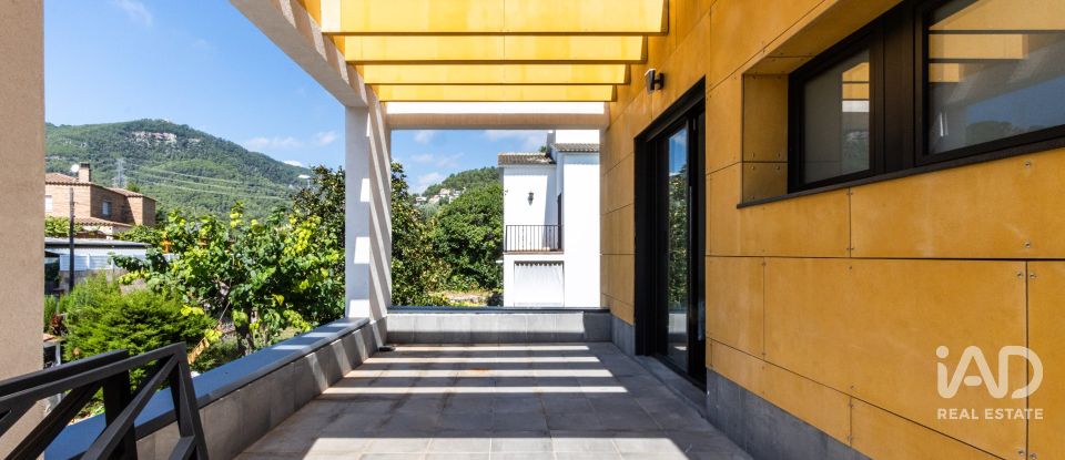 House 3 bedrooms of 179 m² in Sentmenat (08181)