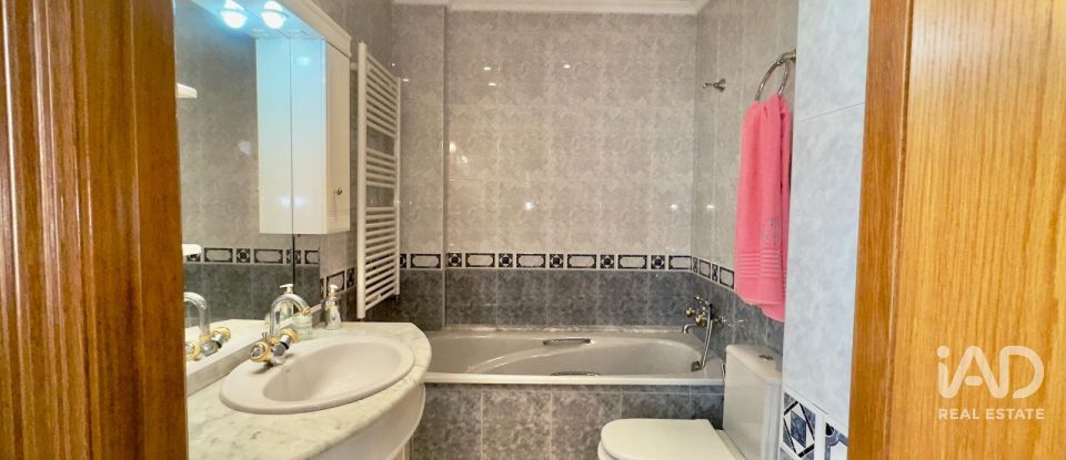 House 4 bedrooms of 277 m² in Vinaros (12500)