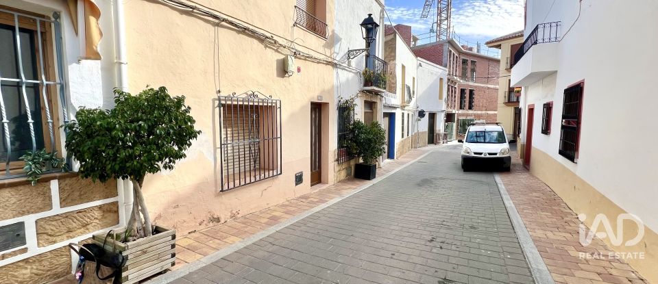 Casa/villa 3 habitacions de 165 m² a La Nucia (03530)