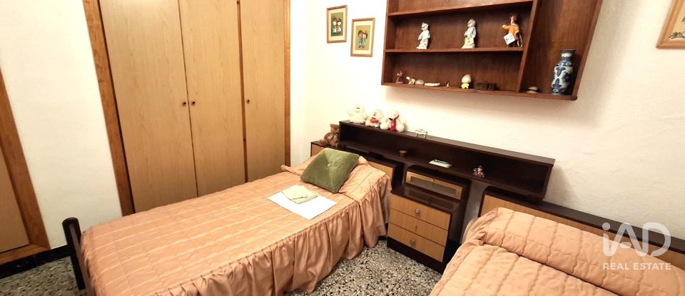 Casa de poble 3 habitacions de 165 m² a Pedreguer (03750)